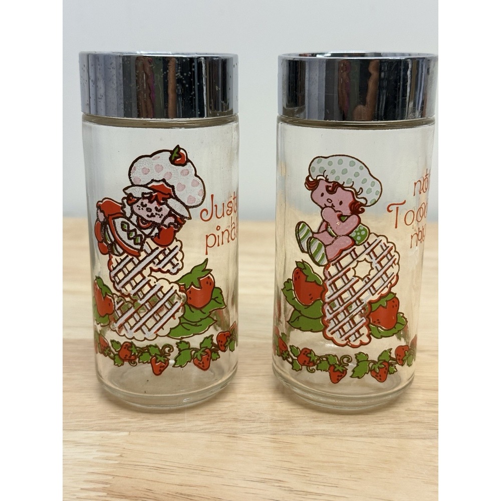 Vintage Strawberry Shortcake Salt  and Pepper Spice Shakers 1980 Just A Punch #6